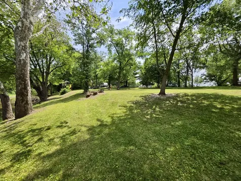 2883 East Twp Rd 407 Road Iroquois IL 60945