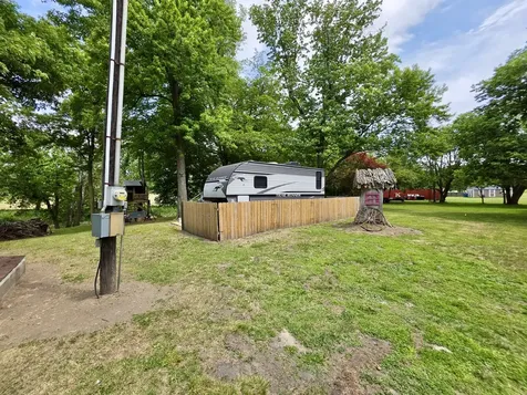 2883 East Twp Rd 407 Road Iroquois IL 60945