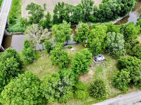 2883 East Twp Rd 407 Road Iroquois IL 60945