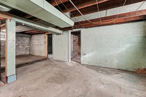 988 Wentworth Avenue Calumet City IL 60409