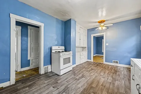 988 Wentworth Avenue Calumet City IL 60409