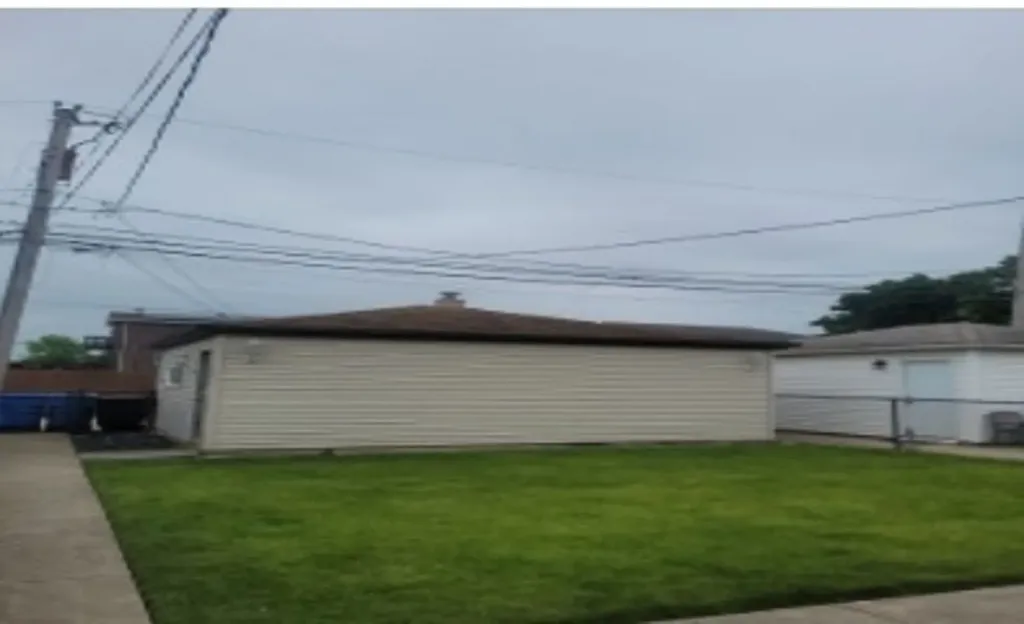 6019 West 59th Street Chicago IL 60638
