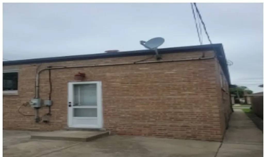 6019 West 59th Street Chicago IL 60638