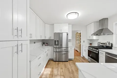 4310 Forest Glen Drive Hoffman Estates IL 60192