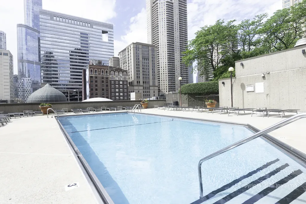 10 East Ontario Street Chicago IL 60611