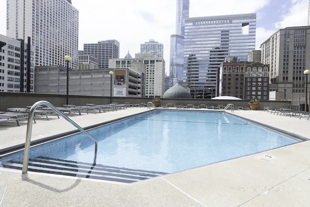 10 East Ontario Street Chicago IL 60611