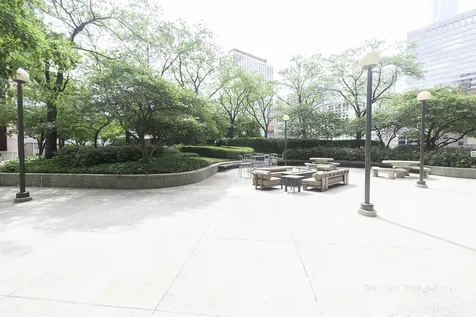 10 East Ontario Street Chicago IL 60611