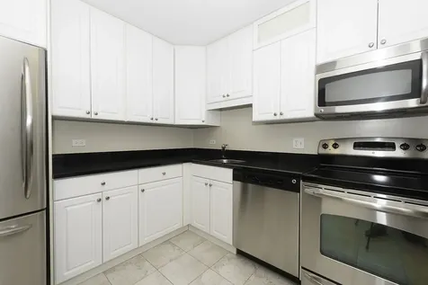 10 East Ontario Street Chicago IL 60611