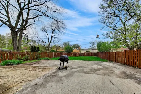 18532 Klimm Avenue Homewood IL 60430