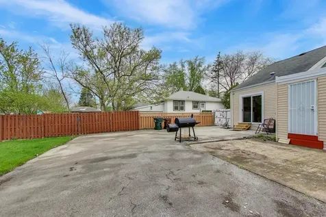 18532 Klimm Avenue Homewood IL 60430