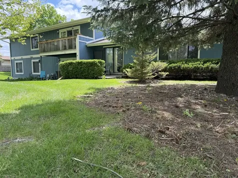 4904 West Oakwood Drive Mchenry IL 60050