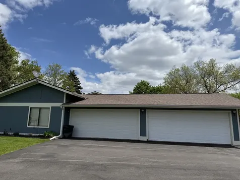 4904 West Oakwood Drive Mchenry IL 60050