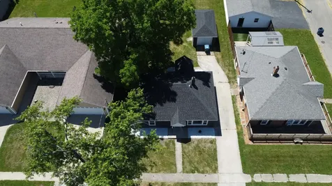 443 South 6th Street Watseka IL 60970