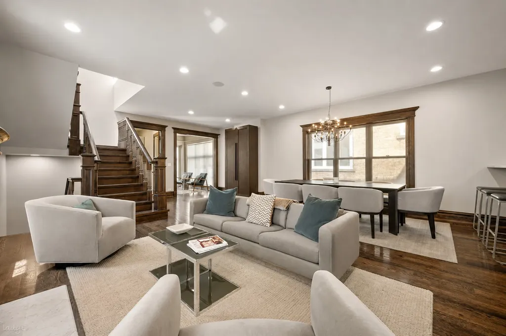 652 West Sheridan Road Chicago IL 60613
