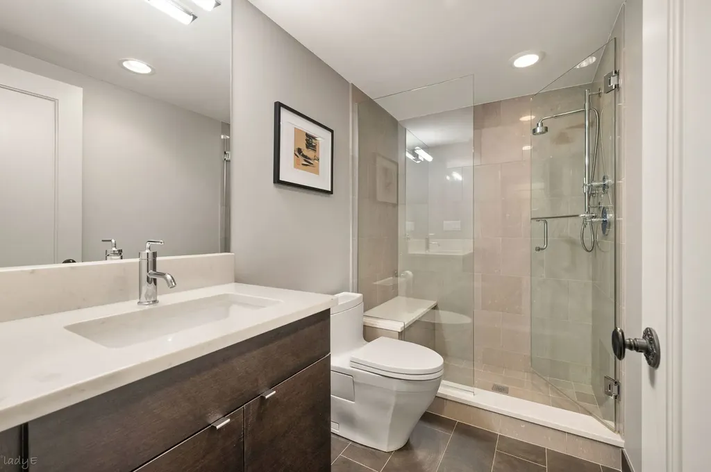 652 West Sheridan Road Chicago IL 60613