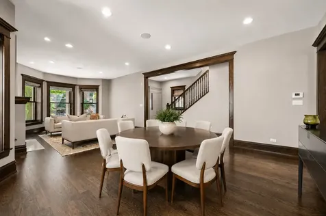 652 West Sheridan Road Chicago IL 60613