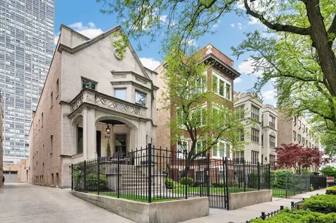 652 West Sheridan Road Chicago IL 60613