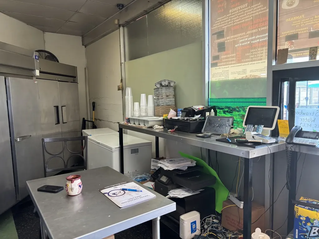 9999 North Confidential Avenue Chicago IL 60641