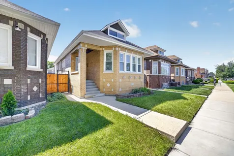 9112 South Aberdeen Street Chicago IL 60620