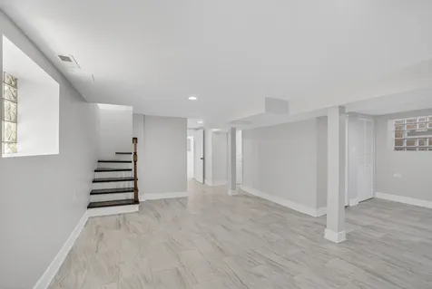 9112 South Aberdeen Street Chicago IL 60620
