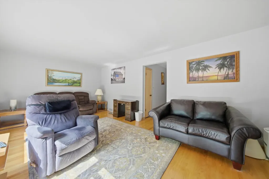 8135 Keating Avenue Skokie IL 60076