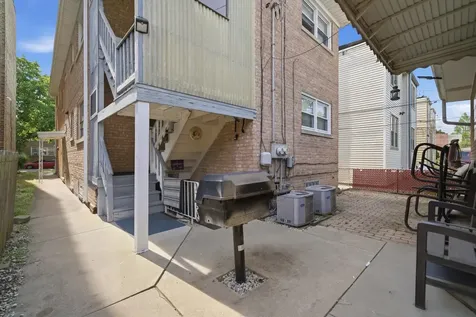8135 Keating Avenue Skokie IL 60076