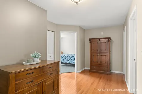 221 Willington Way Oswego IL 60543