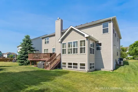 221 Willington Way Oswego IL 60543