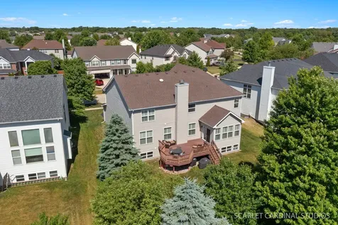 221 Willington Way Oswego IL 60543