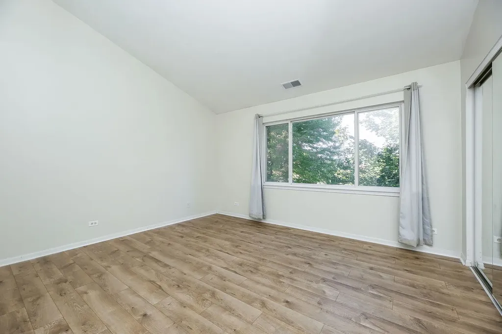2943 Kentshire Circle Naperville IL 60564