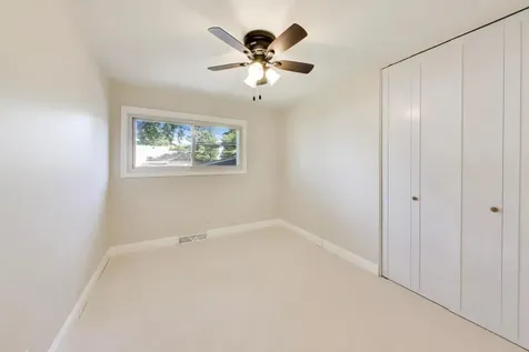 123 Boulder Hill Pass Montgomery IL 60538