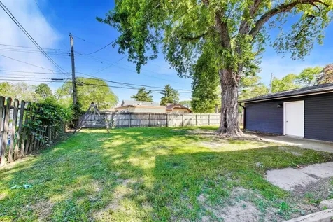 123 Boulder Hill Pass Montgomery IL 60538