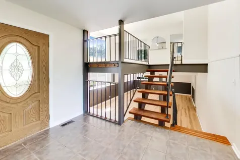 123 Boulder Hill Pass Montgomery IL 60538