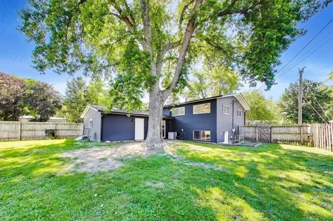 123 Boulder Hill Pass Montgomery IL 60538