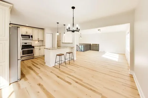 123 Boulder Hill Pass Montgomery IL 60538