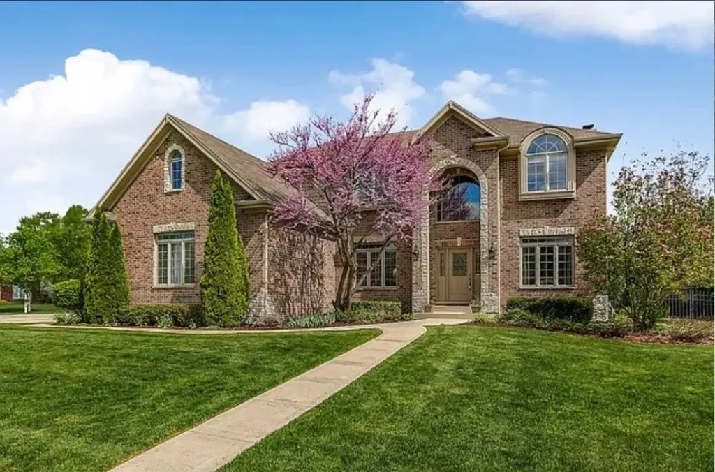 2227 Spartina Road Naperville IL 60564