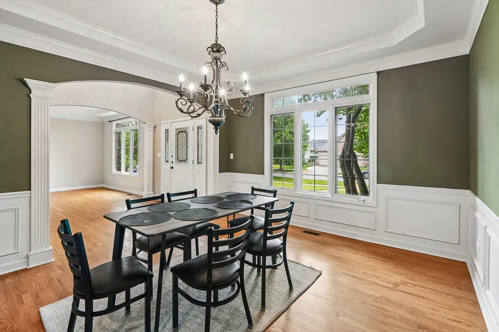 2227 Spartina Road Naperville IL 60564