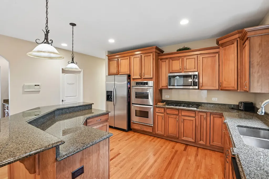 2227 Spartina Road Naperville IL 60564