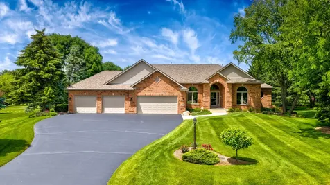 10907 Red Hawk Lane Spring Grove IL 60081