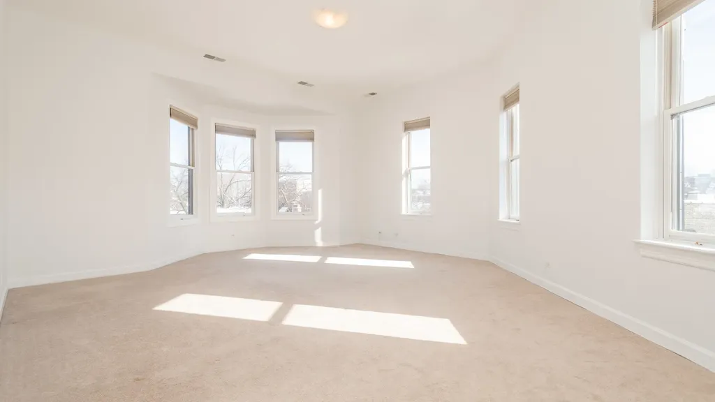 845 West Altgeld Street Chicago IL 60614