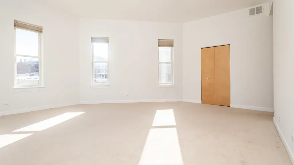 845 West Altgeld Street Chicago IL 60614