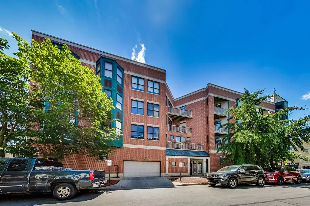 845 West Altgeld Street Chicago IL 60614