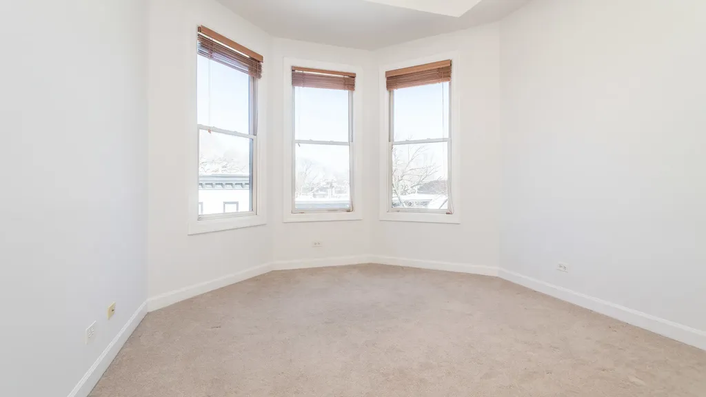 845 West Altgeld Street Chicago IL 60614