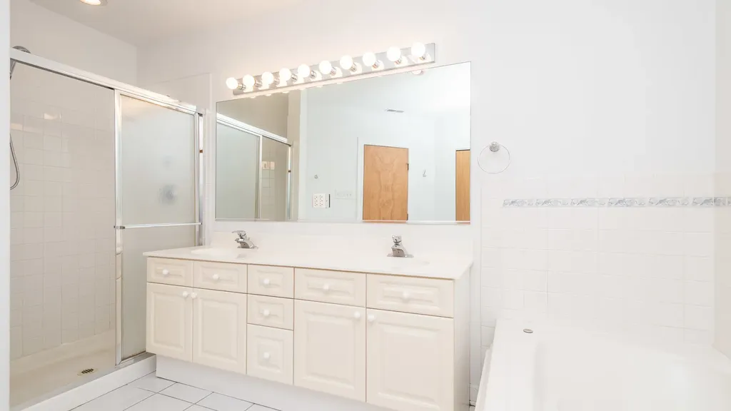 845 West Altgeld Street Chicago IL 60614