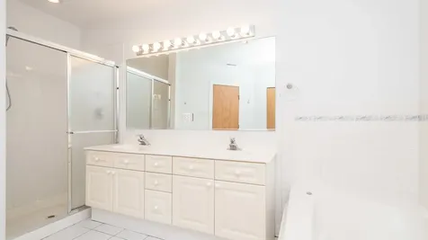 845 West Altgeld Street Chicago IL 60614