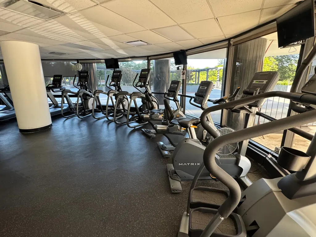 5415 North Sheridan Road Chicago IL 60640