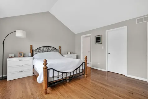 882 Wilshire Lane Crete IL 60417
