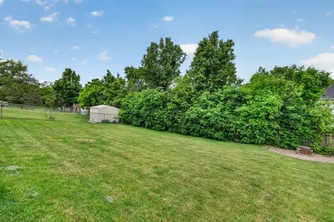 882 Wilshire Lane Crete IL 60417