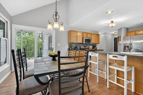 882 Wilshire Lane Crete IL 60417