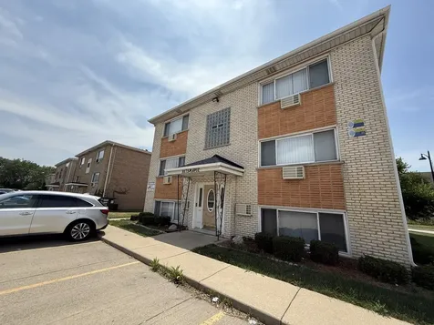 9575 Maple Drive Rosemont IL 60018